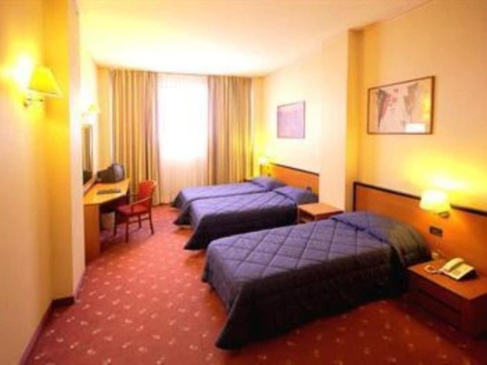 Hotel Executive Meeting & Events Udine Eksteriør bilde