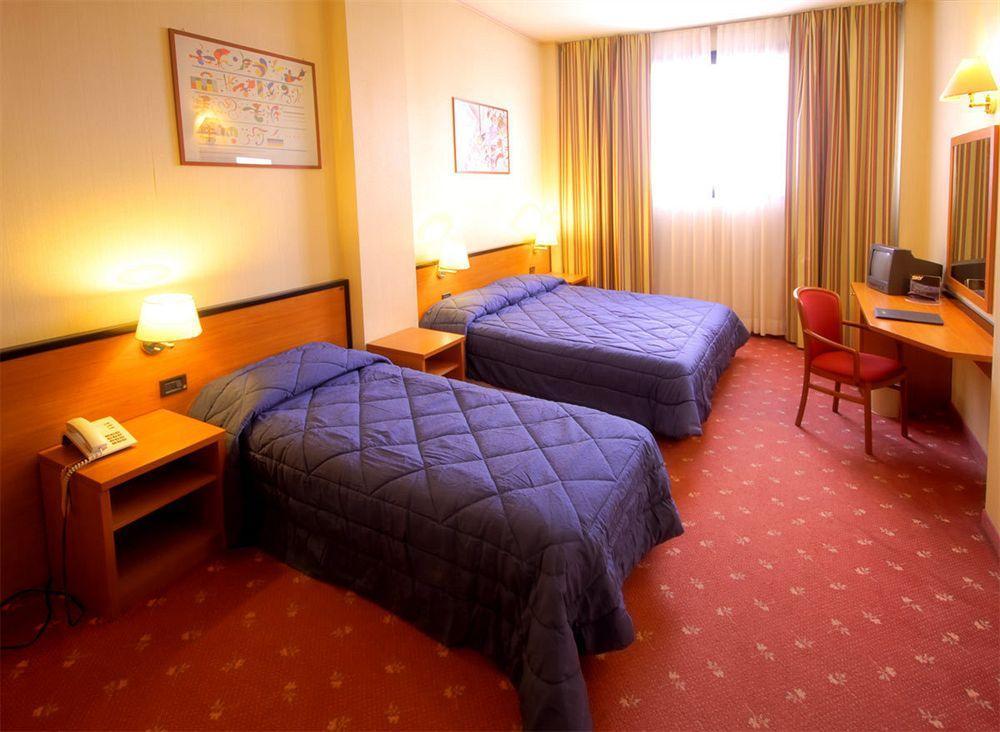 Hotel Executive Meeting & Events Udine Eksteriør bilde