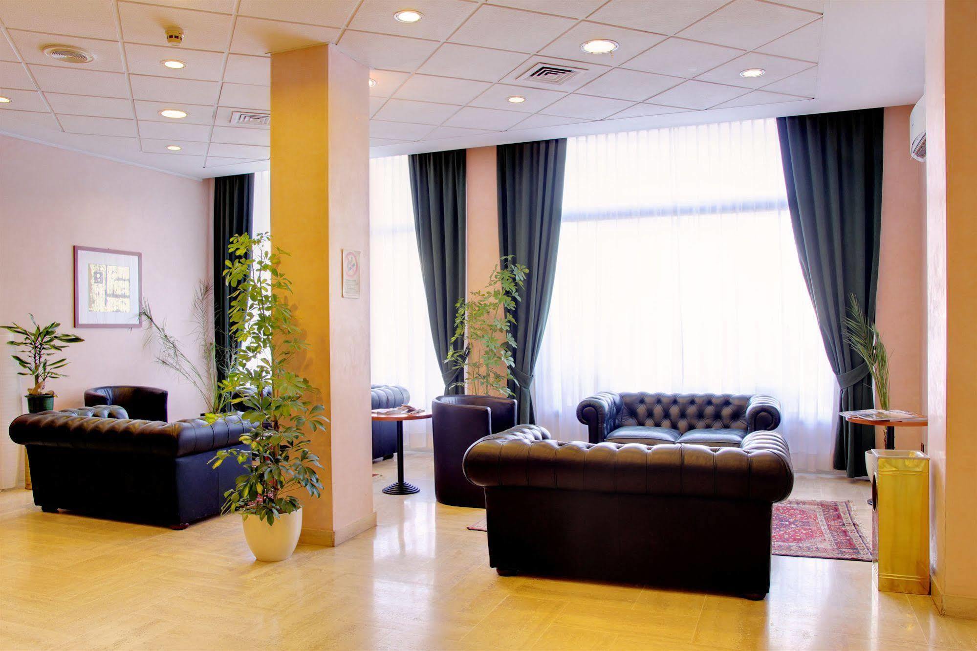 Hotel Executive Meeting & Events Udine Eksteriør bilde
